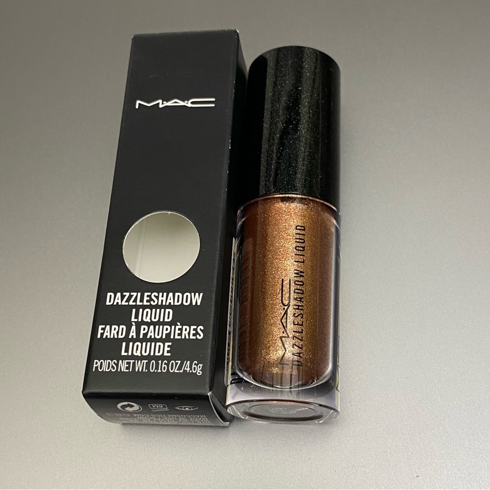 MAC “Rayon Rays” Liquid Dazzleshadow